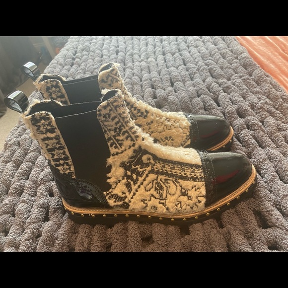 BRAND NEW FREE PEOPLE Boots- never worn - Picture 2 of 6